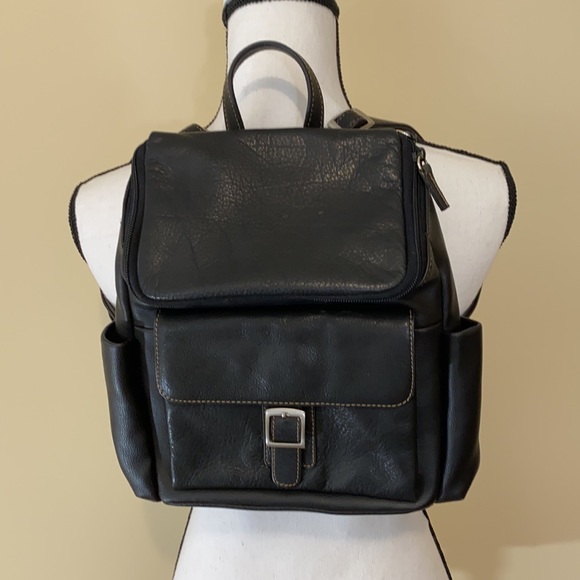 Vintage Leather Backpack - Picture 2 of 6